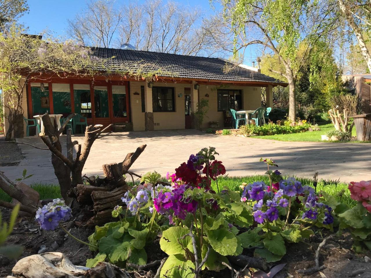 El Colibri Cabanas De La Naturaleza Trelew Exterior foto